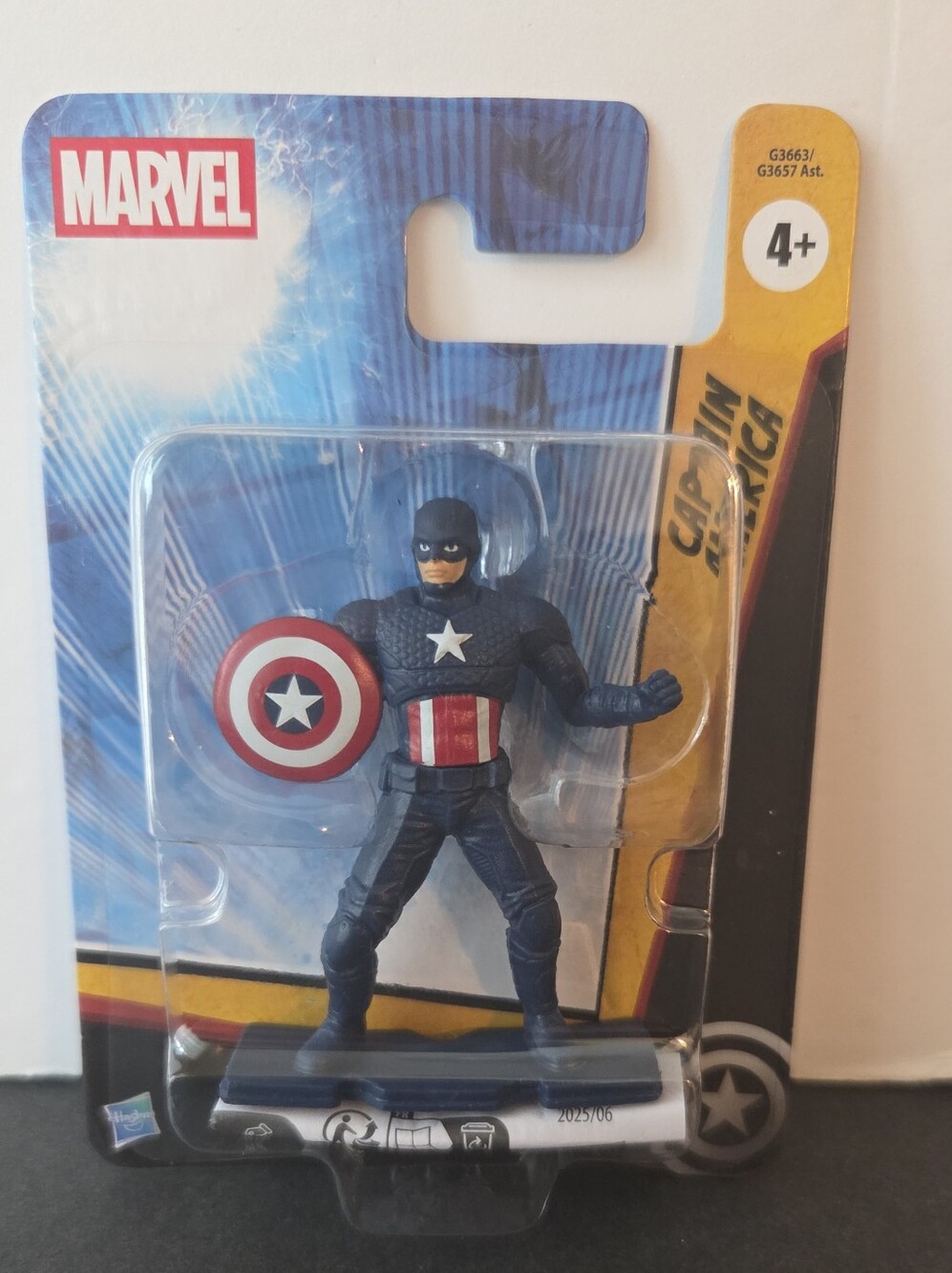 Marvel Hasbro Captain America Mini Action Figure 2.5" Brand New Sealed NIP Toy